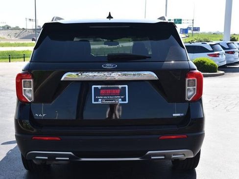 Used 2020 Ford Explorer XLT w/ Equipment Group 202A AWD/4WD image 6