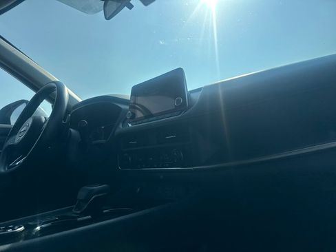 Certified 2024 Nissan Rogue SV AWD/4WD image 22