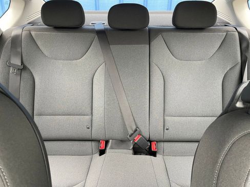 Used 2025 Kia K4 LXS image 37