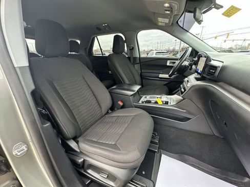 Used 2020 Ford Explorer XLT w/ Comfort Package image 29