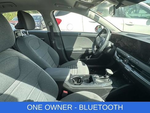 Used 2025 Kia K4 EX FWD image 2