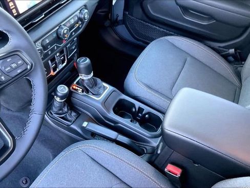 New 2026 Jeep Gladiator Sport image 7