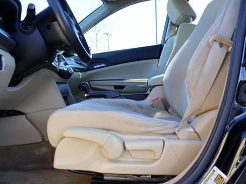 Used 2012 Honda Accord LX image 26