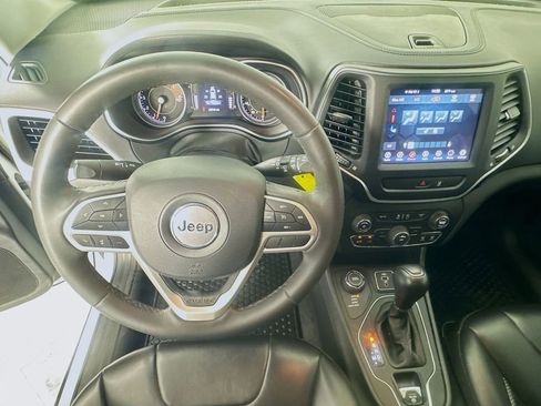 Used 2022 Jeep Cherokee Latitude image 11