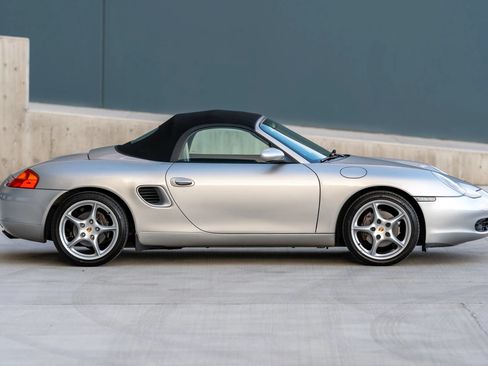 Used 1999 Porsche Boxster RWD image 85