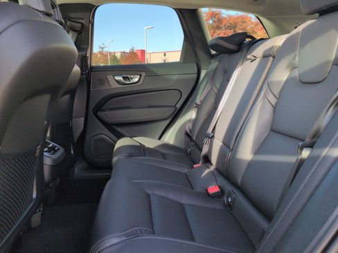 New 2026 Volvo XC60 B5 Ultra w/ Protection Package Premier image 25