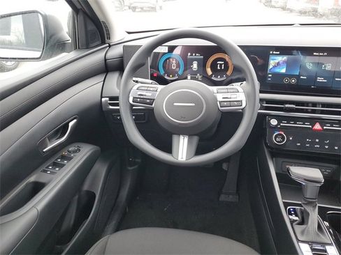 New 2026 Hyundai Tucson SEL image 9