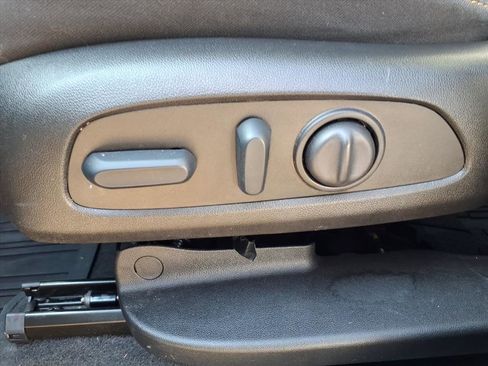 Used 2024 Chevrolet Equinox LT w/ LPO, Floor Liner Package image 27