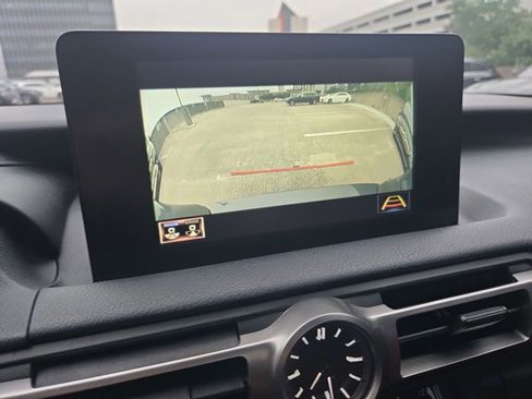 Used 2021 Lexus IS 300 w/ Comfort Package RWD image 12