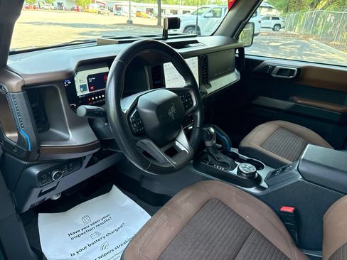 Used 2022 Ford Bronco Outer Banks AWD/4WD image 9