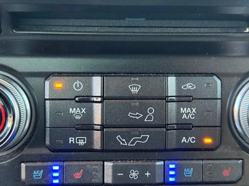 Used 2016 Ford F150 Lariat w/ Equipment Group 502A Luxury image 18