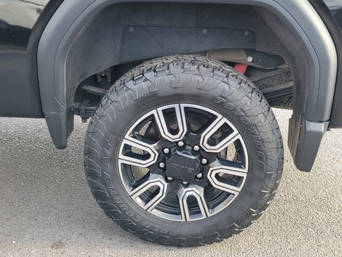 Used 2020 GMC Sierra 3500 AT4 w/ AT4 Premium Package image 14