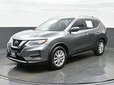 Used 2020 Nissan Rogue SV image 2