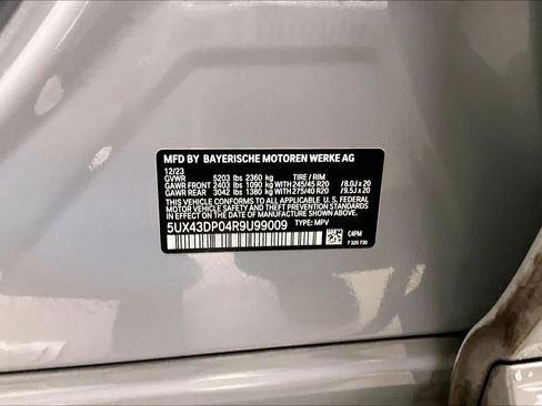Used 2024 BMW X3 sDrive30i w/ M Sport Package RWD image 32