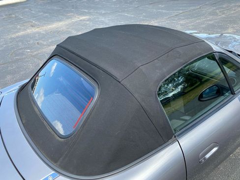 Used 2004 MAZDA MX-5 Miata MAZDASPEED w/ Grand Touring Pkg RWD image 17