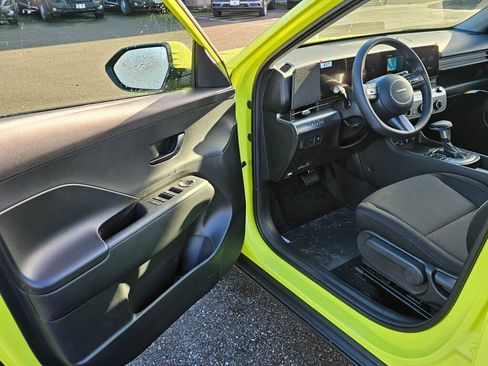 New 2026 Hyundai Kona SE image 17