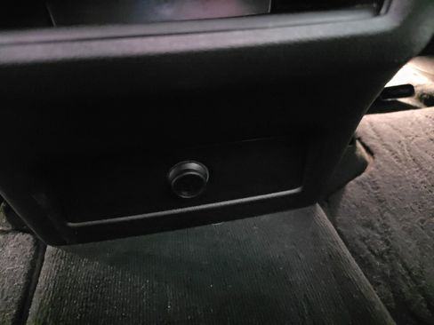 Used 2020 BMW X5 xDrive40i w/ M Sport Package image 28