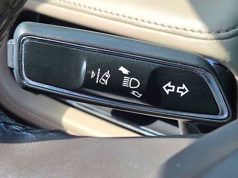 Used 2022 Lincoln Nautilus Reserve w/ Equipment Group 201A image 25