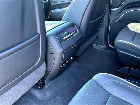 Used 2024 Cadillac Escalade ESV Premium Luxury w/ Performance Package RWD image 10