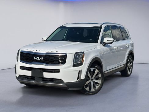 Used 2022 Kia Telluride EX w/ EX Premium Package FWD image 2