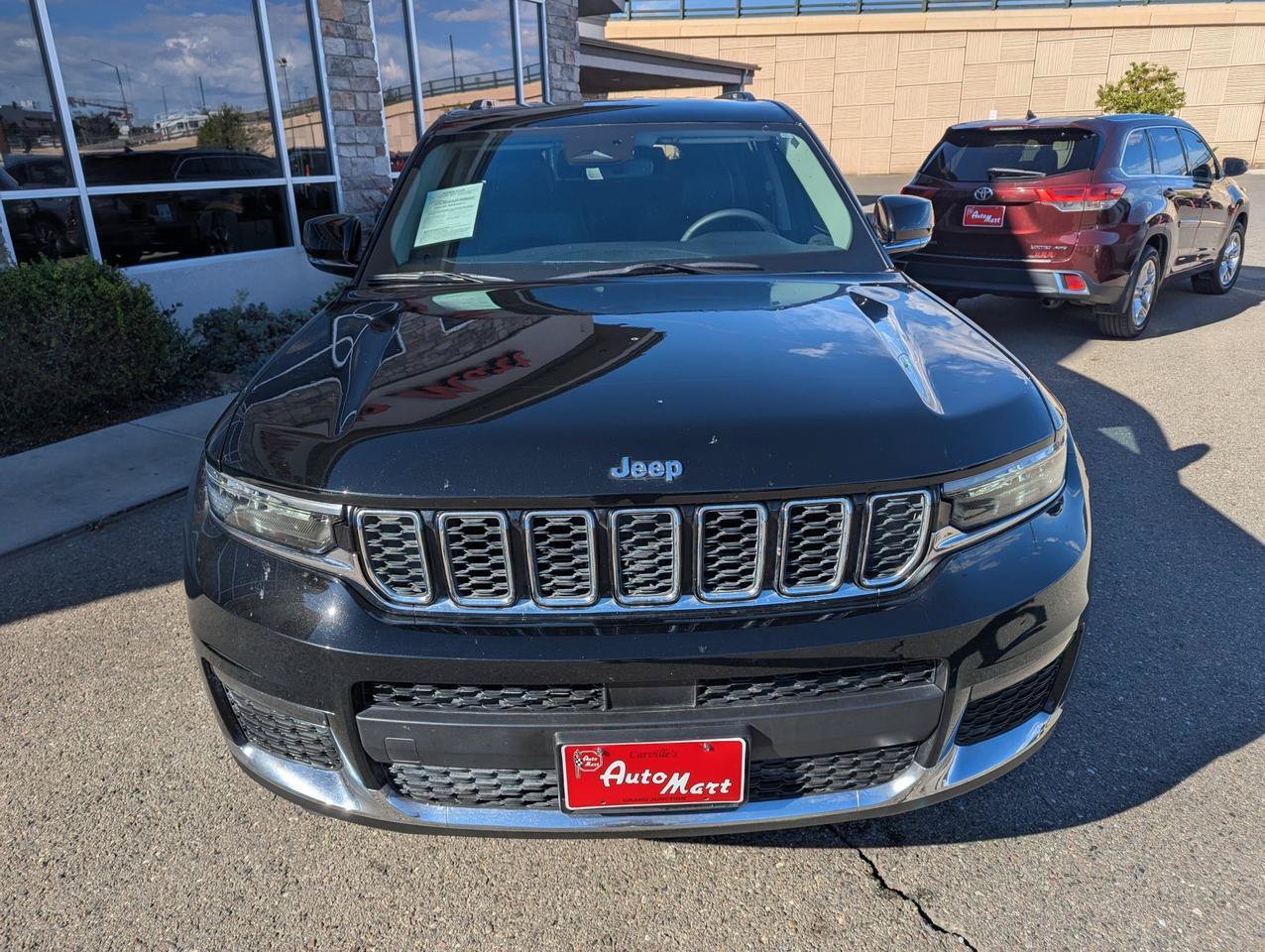 Used 2023 Jeep Grand Cherokee L Limited w/ Trailer Tow Group (B) AWD/4WD image 7