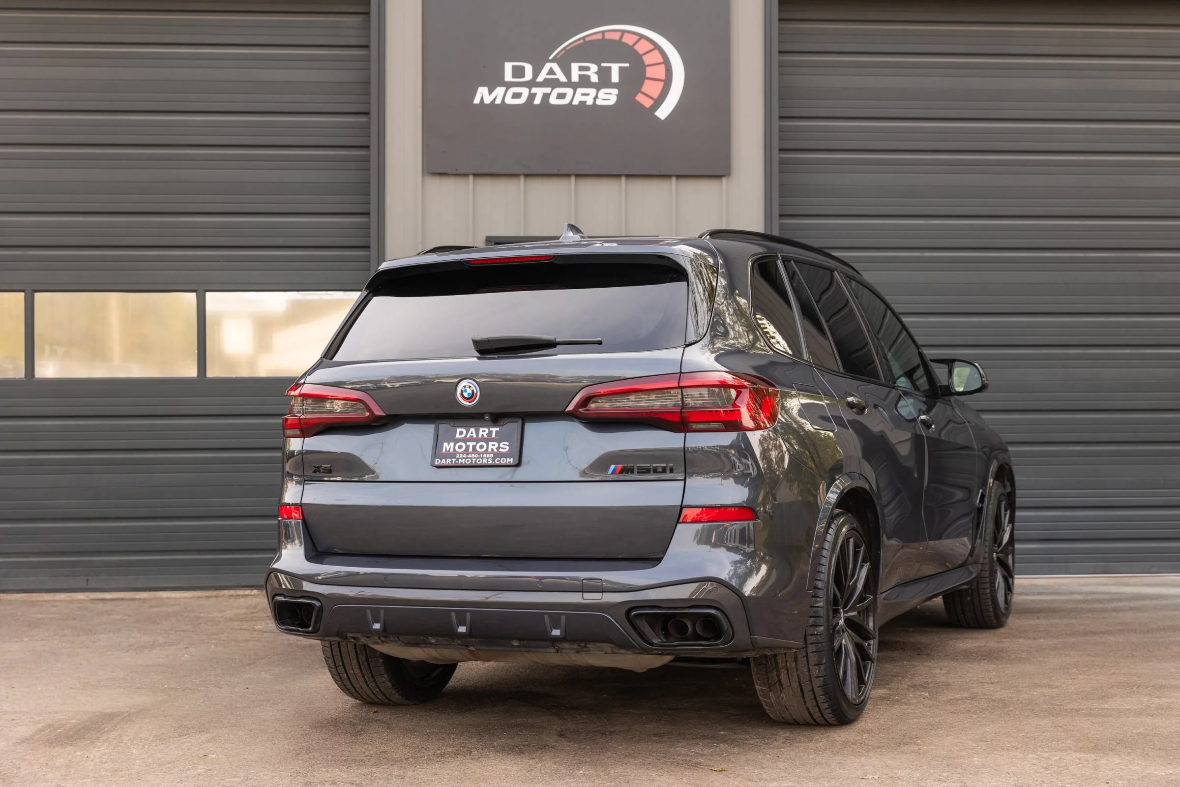 Used 2021 BMW X5 M50i w/ Executive Package AWD/4WD image 5