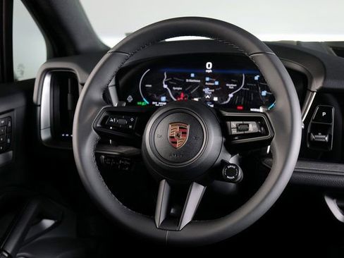 Certified 2026 Porsche Cayenne AWD/4WD image 17