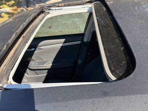 Used 2017 Honda Civic EX image 4