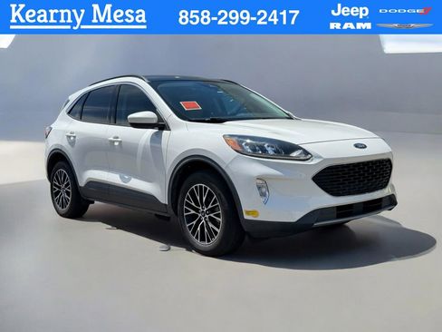 Used 2021 Ford Escape SEL w/ Technology Package FWD image 1