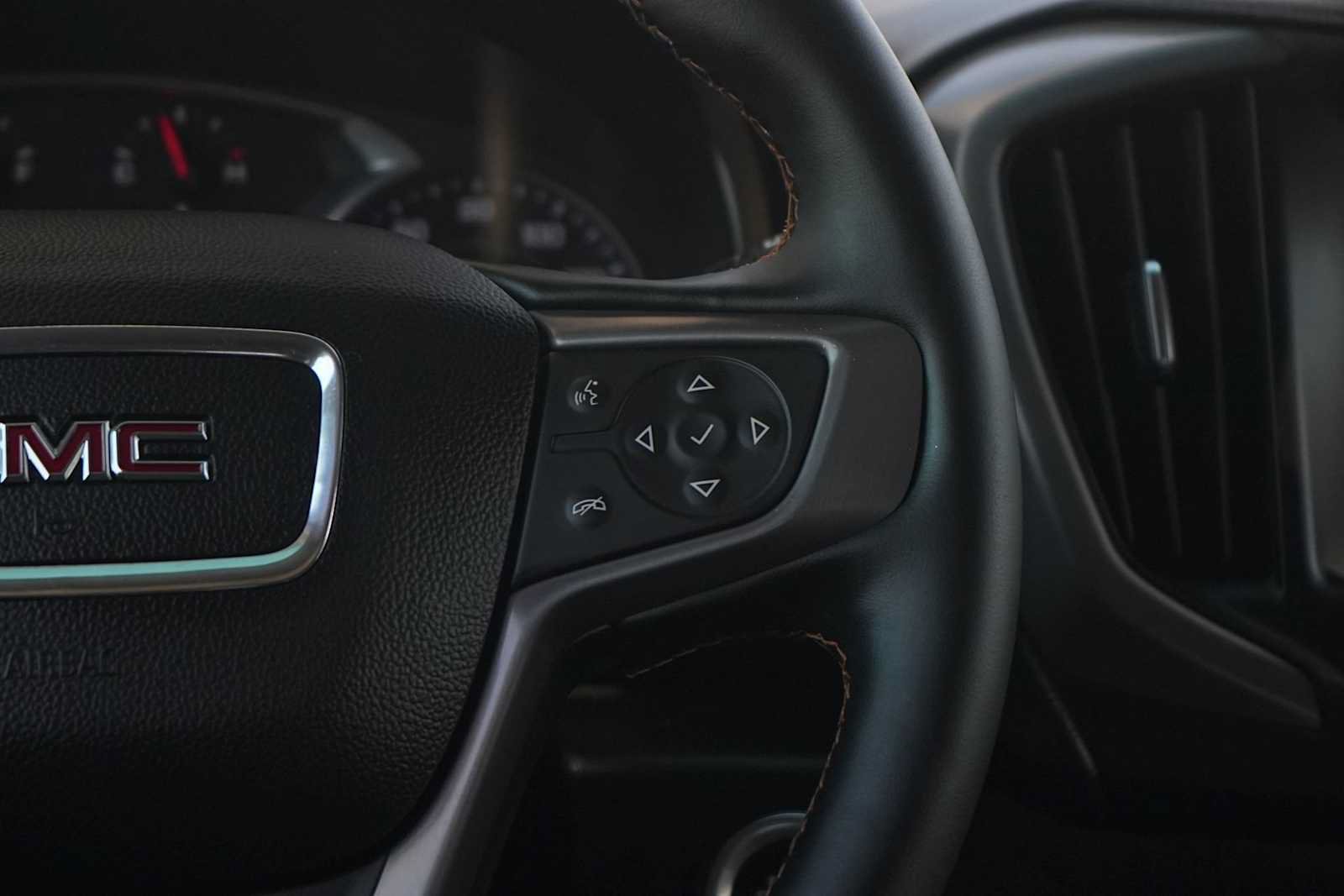 Used 2023 GMC Terrain AT4 AWD/4WD image 18
