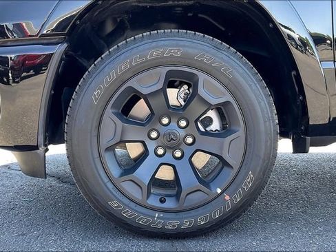 Used 2025 RAM 1500 Big Horn AWD/4WD image 8
