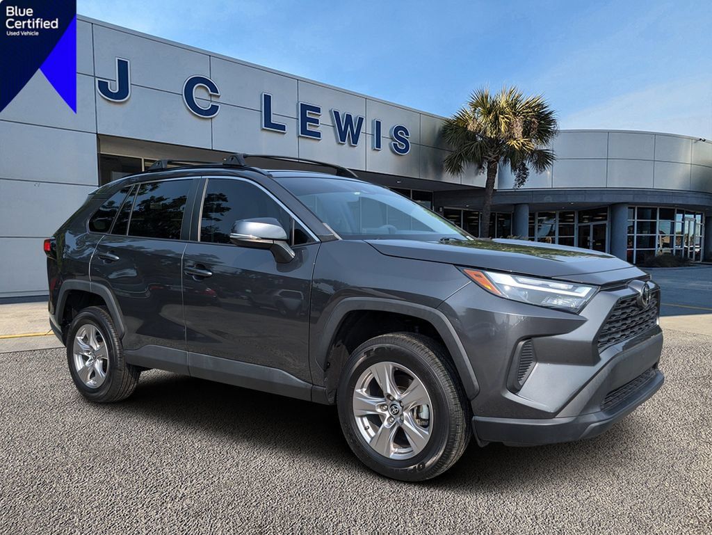 Used 2022 Toyota RAV4 XLE w/ Convenience Package FWD 360° Tour