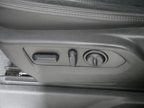 Used 2022 Chevrolet Silverado 1500 High Country w/ Technology Package image 20