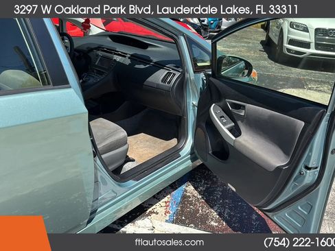 Used 2015 Toyota Prius Two FWD image 34