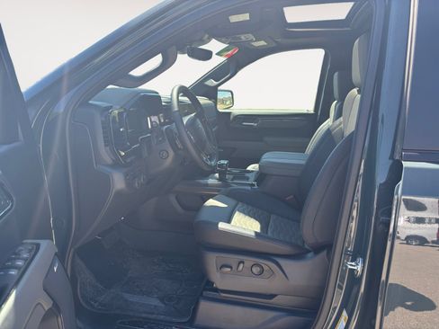 New 2025 Chevrolet Silverado 1500 ZR2 w/ Technology Package AWD/4WD image 9
