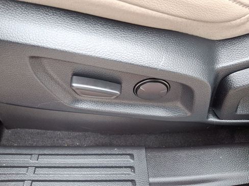 Used 2019 Ford Ranger Lariat w/ Equipment Group 501A Mid image 16