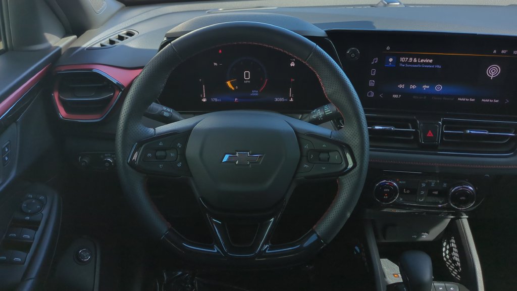 Used 2025 Chevrolet TrailBlazer RS w/ Convenience Package FWD image 15