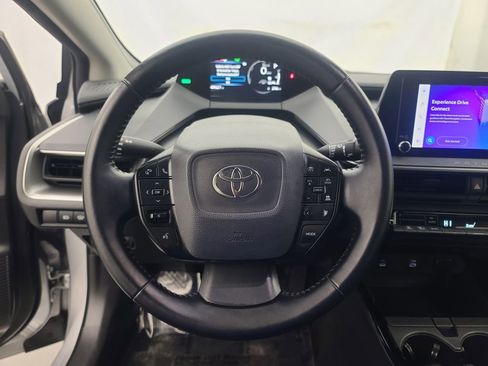 Used 2024 Toyota Prius Limited image 30