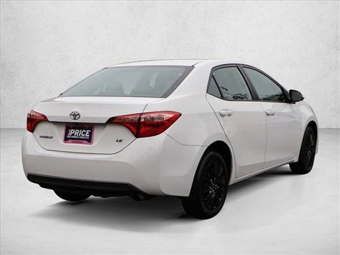 Used 2017 Toyota Corolla LE w/ Carpet Mat Package (TMS) image 5