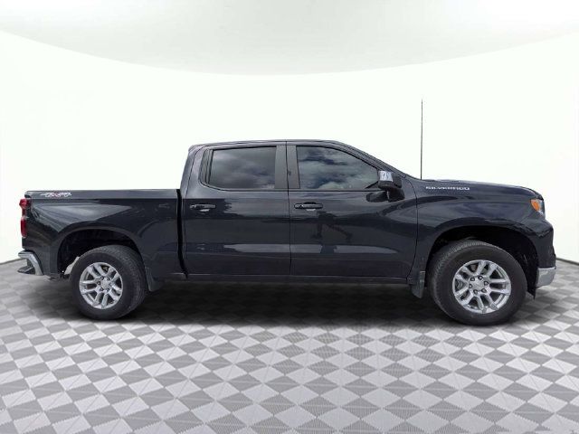 Used 2023 Chevrolet Silverado 1500 LT AWD/4WD image 3