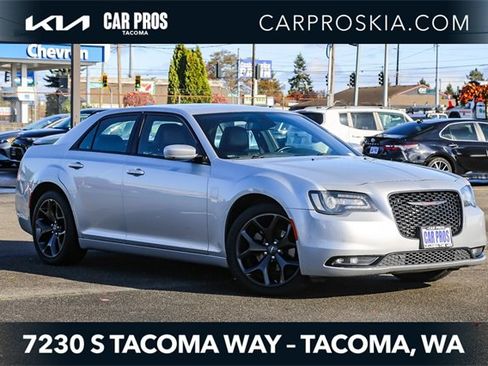 Used 2022 Chrysler 300 S image 1