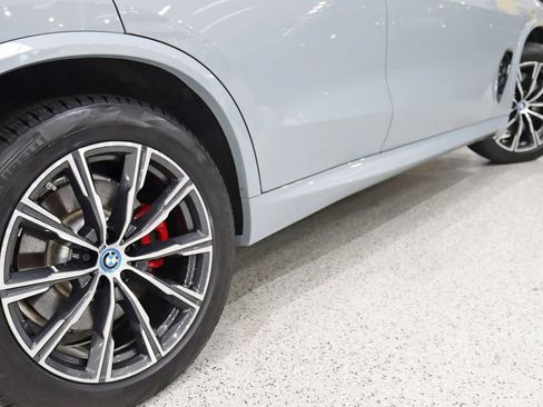 Used 2025 BMW X5 xDrive50e w/ M Sport Package AWD/4WD image 12