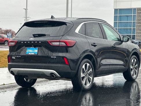 Certified 2025 Ford Escape Platinum image 2