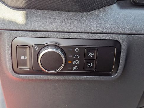 Used 2025 Ford Mustang Coupe image 18