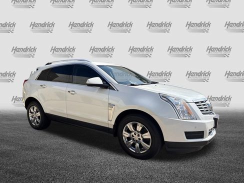 Used 2016 Cadillac SRX Luxury AWD/4WD image 2
