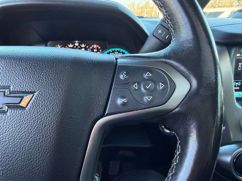 Used 2019 Chevrolet Suburban Premier image 14