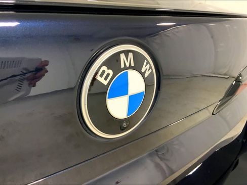 Certified 2023 BMW 760i xDrive image 30