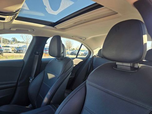 Used 2022 Mercedes-Benz C 300 Sedan image 23