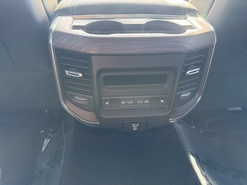 New 2026 RAM 2500 Laramie AWD/4WD image 17