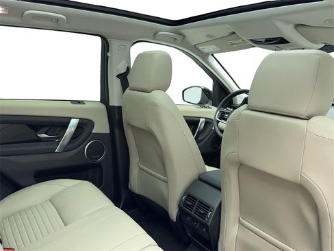 Used 2023 Land Rover Discovery Sport SE image 51